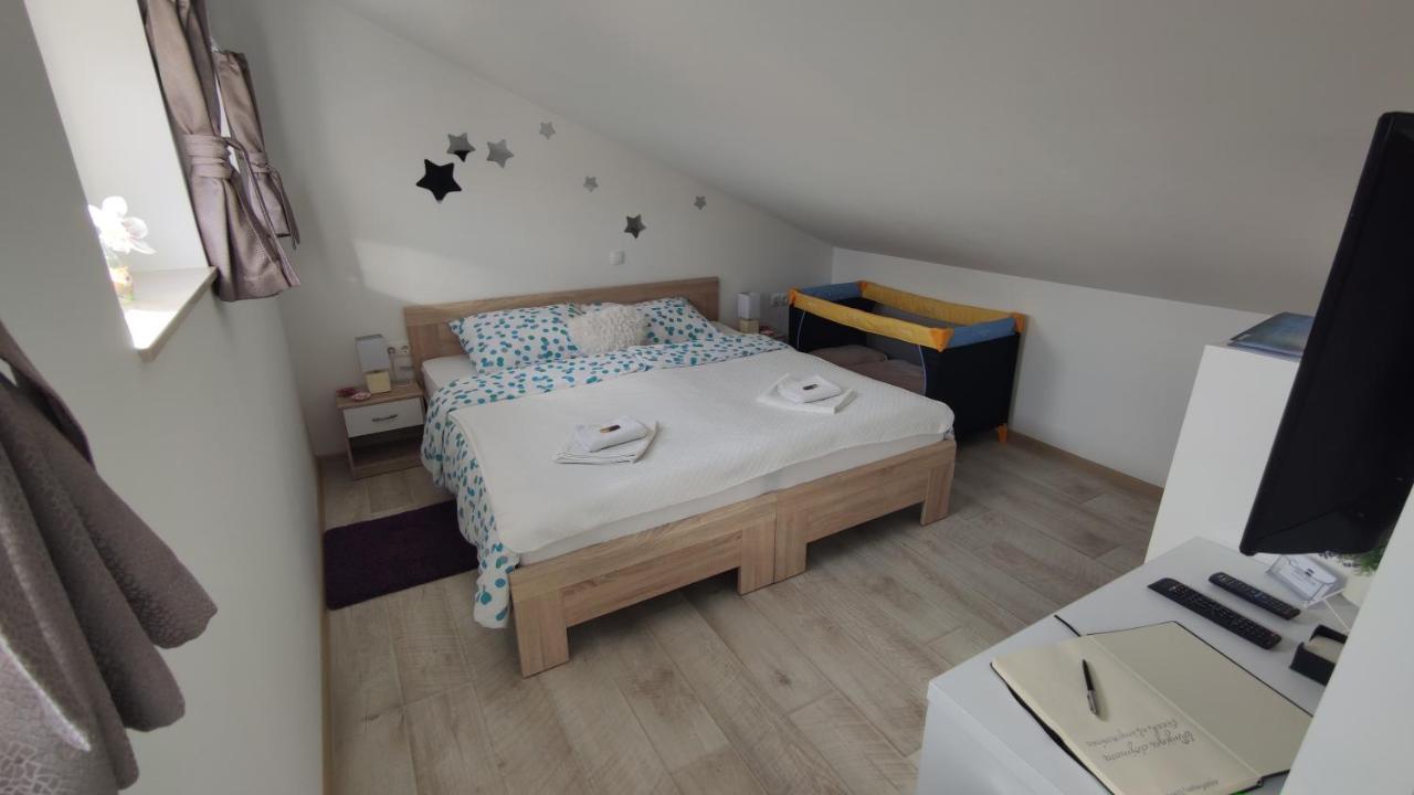 Apartman Urban Nature Otočac Exteriér fotografie