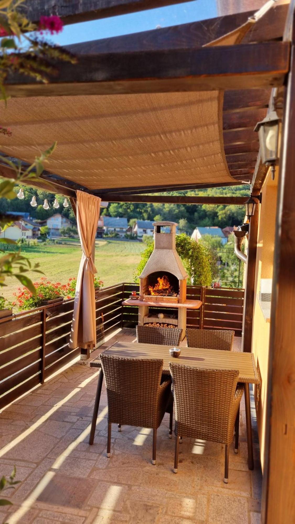 Apartman Urban Nature Otočac Exteriér fotografie